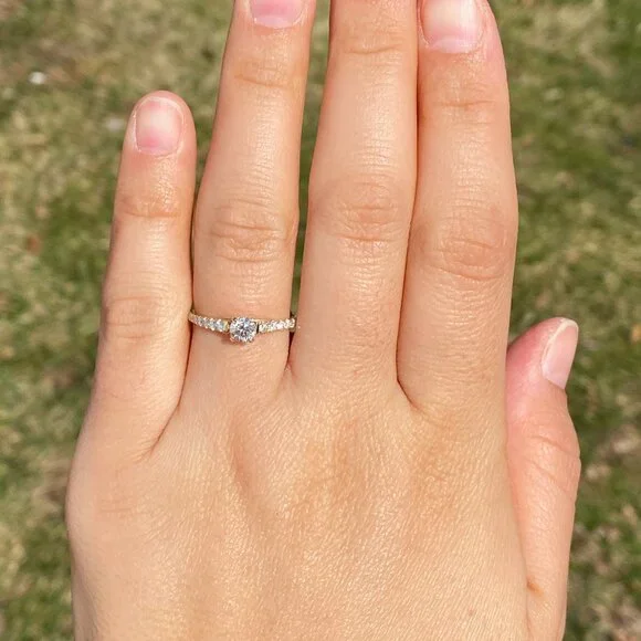Natural Diamond Engagement Ring in Yellow Gold